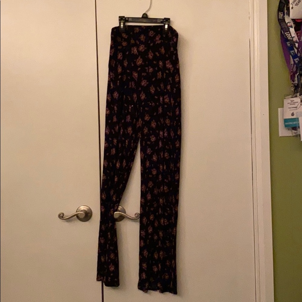Womens thrifted, stretchy, floral pants